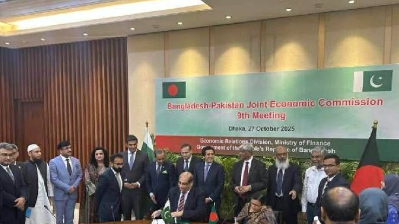 খাদ্য, সার ও পাট বাণিজ্যে জোর; বাণিজ্য সহযোগিতা বাড়াতে একমত বাংলাদেশ-পাকিস্তান