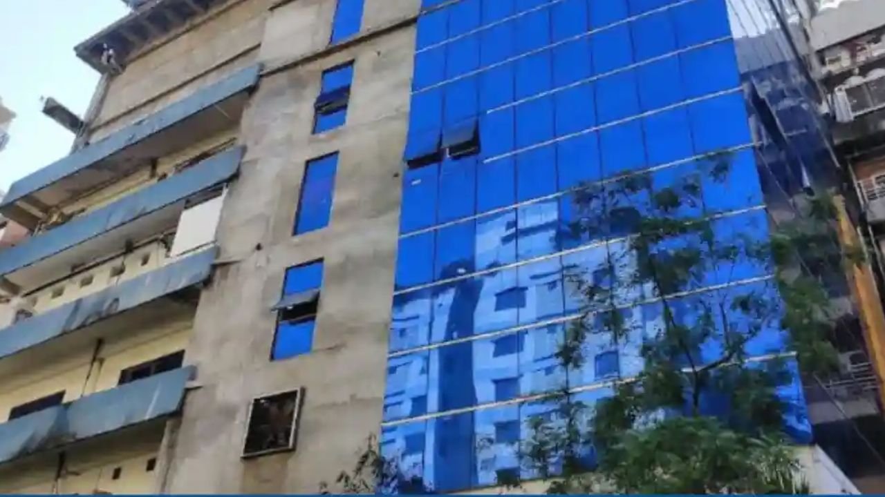 আদ-দ্বীন কেলেঙ্কারি: নির্বাহী পরিচালক পদত্যাগ, লাইসেন্স বাতিল, ঘুষের অভিযোগ অস্বীকার