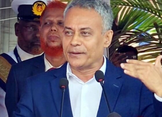 পরিবহনমন্ত্রী: