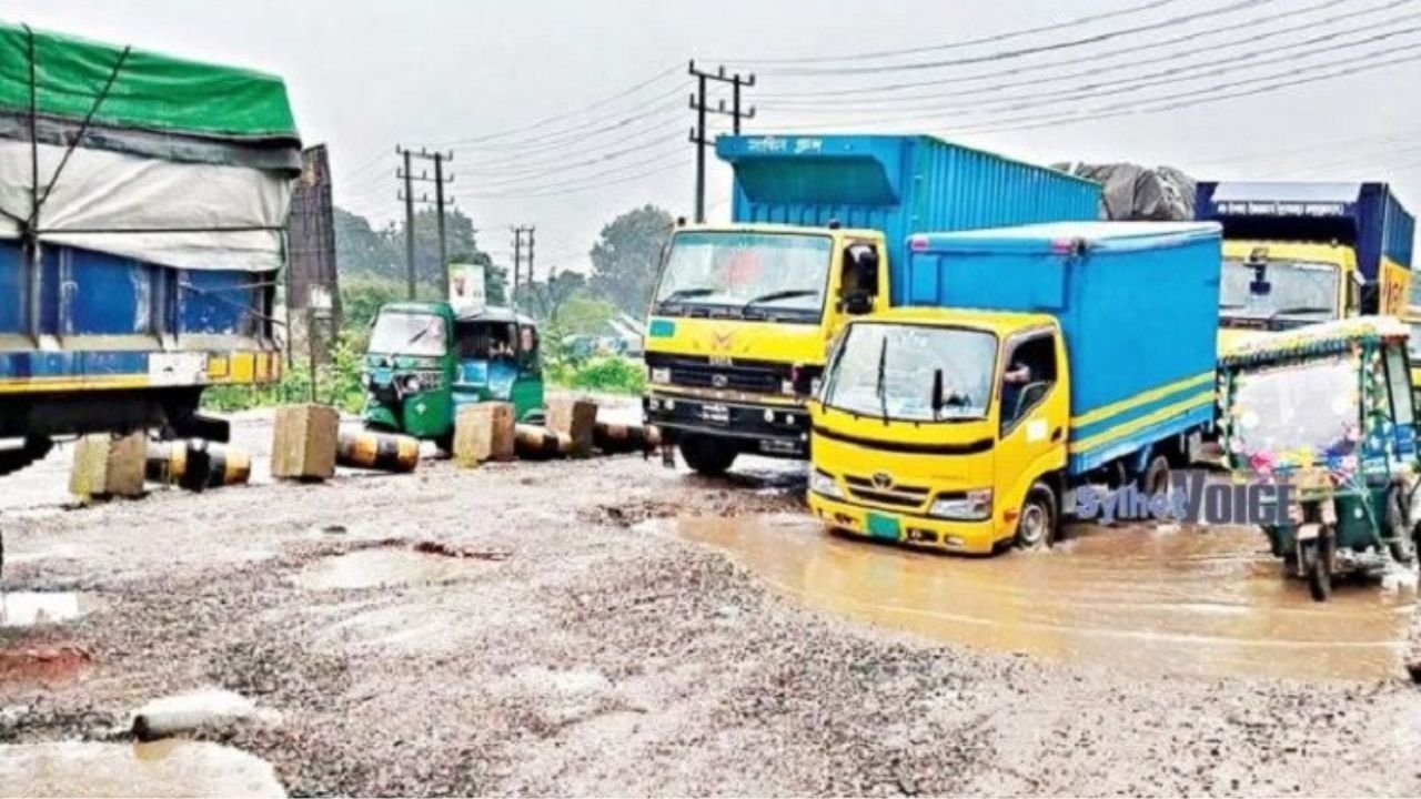 ঢাকা-সিলেট মহাসড়কের ধীরগতির উন্নয়নকাজে চাপে শিল্প, পর্যটন ও বাণিজ্য