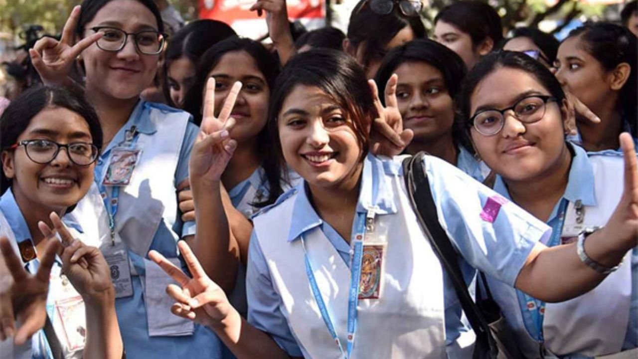 ২০ জুলাই নয়, চলতি মাসেই প্রকাশ হতে পারে এসএসসি ফল