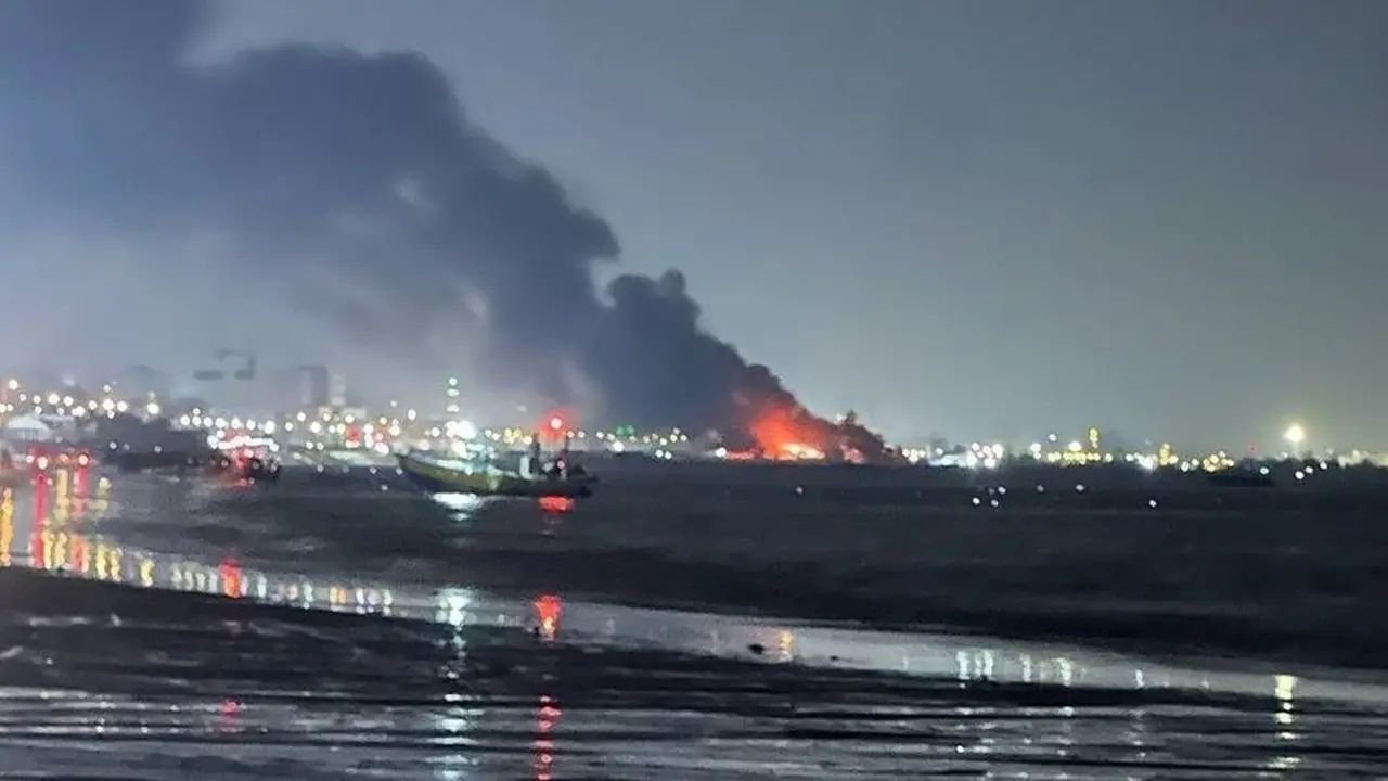 বন্দর আব্বাসে ফের বিস্ফোরণ, মধ্যপ্রাচ্যে সংঘাত বিস্তারের শঙ্কা