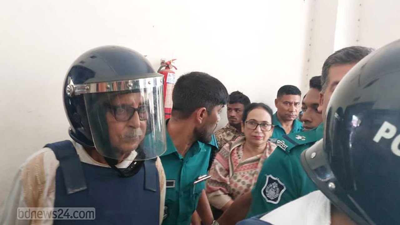 শিক্ষক নিয়োগে অনিয়মের মামলায় মেননকে গ্রেপ্তার দেখানোর নির্দেশ