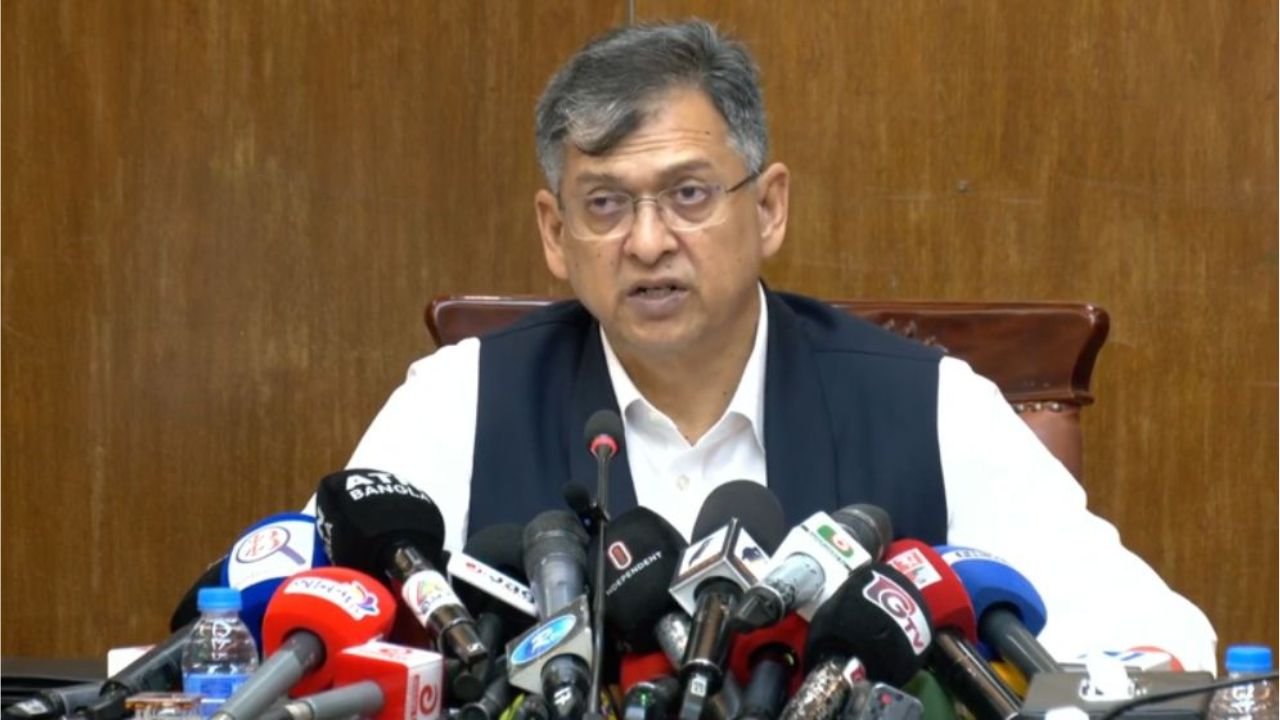 সাবেক রাষ্ট্রপতি সাহাবুদ্দিন আইন অনুযায়ী সব সুবিধা পাবেন: স্বরাষ্ট্রমন্ত্রী