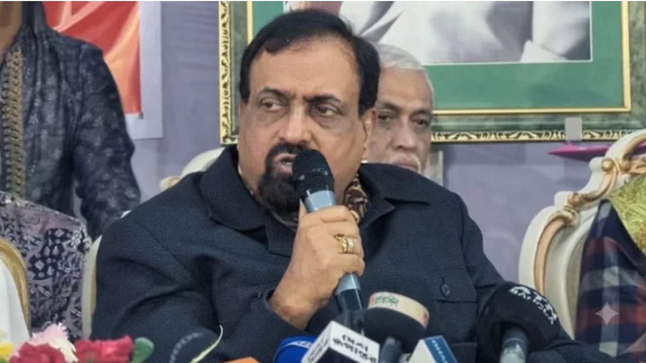 বন্যা মোকাবিলায় অতীতের সফল অভিজ্ঞতা কাজে লাগানোর পরামর্শ রুহুল আমিনের