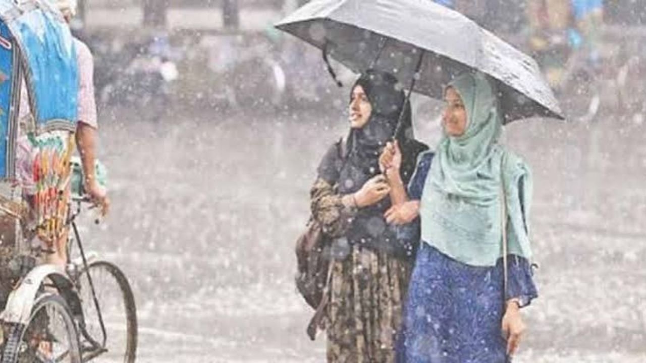 দুপুরের মধ্যে ৯ জেলায় বজ্রবৃষ্টির পূর্বাভাস, নদীবন্দরে ১ নম্বর সতর্ক সংকেত