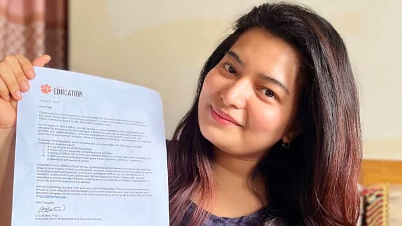 ক্লিনিকে চাকরি থেকে যুক্তরাষ্ট্রে পিএইচডি, কক্সবাজারের নীলা রাখাইনের অনুপ্রেরণার গল্প