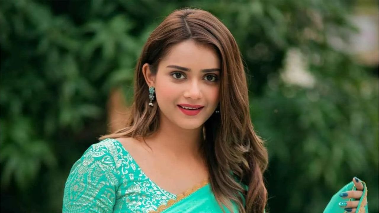 প্রতারণা মামলায় তানজিন তিশার বিরুদ্ধে সমন, ১৩ আগস্ট আদালতে হাজিরের নির্দেশ