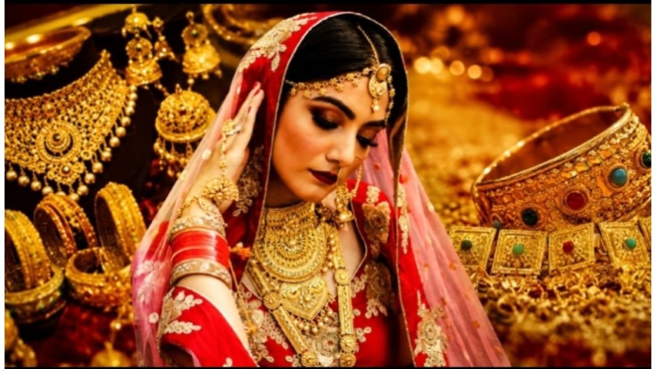 আবার কমল স্বর্ণের দাম, ২২ ক্যারেটের ভরি ২ লাখ ১৯ হাজার ৮০৮ টাকা
