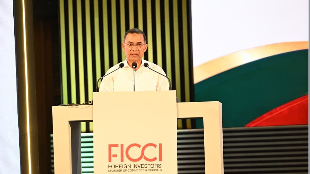 বাংলাদেশকে বিনিয়োগের প্রধান গন্তব্য হিসেবে বেছে নেওয়ার আহ্বান প্রধানমন্ত্রীর