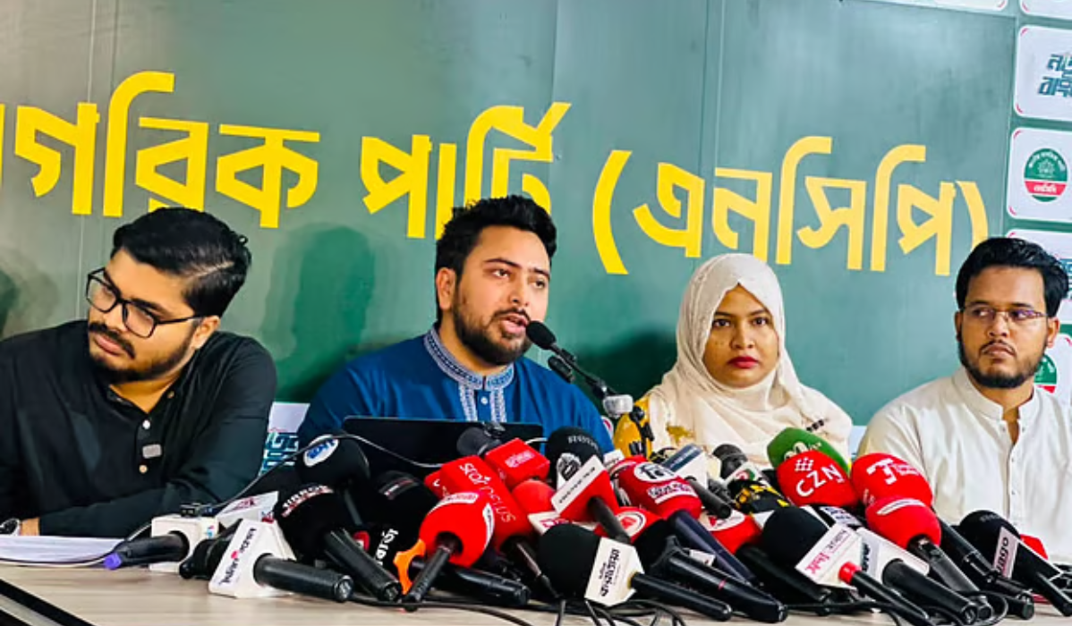 সরকার ১৮০ দিনে অদক্ষতা–অব্যবস্থাপনার দৃষ্টান্ত তৈরি করেছে: নাহিদ ইসলাম