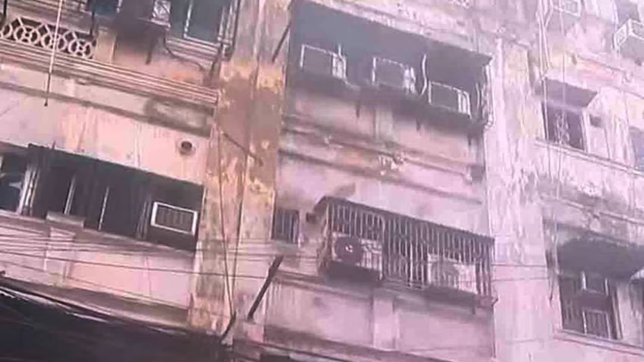 কলকাতায় হোটেলে ভয়াবহ আগুন, ৯ বাংলাদেশির মৃত্যু