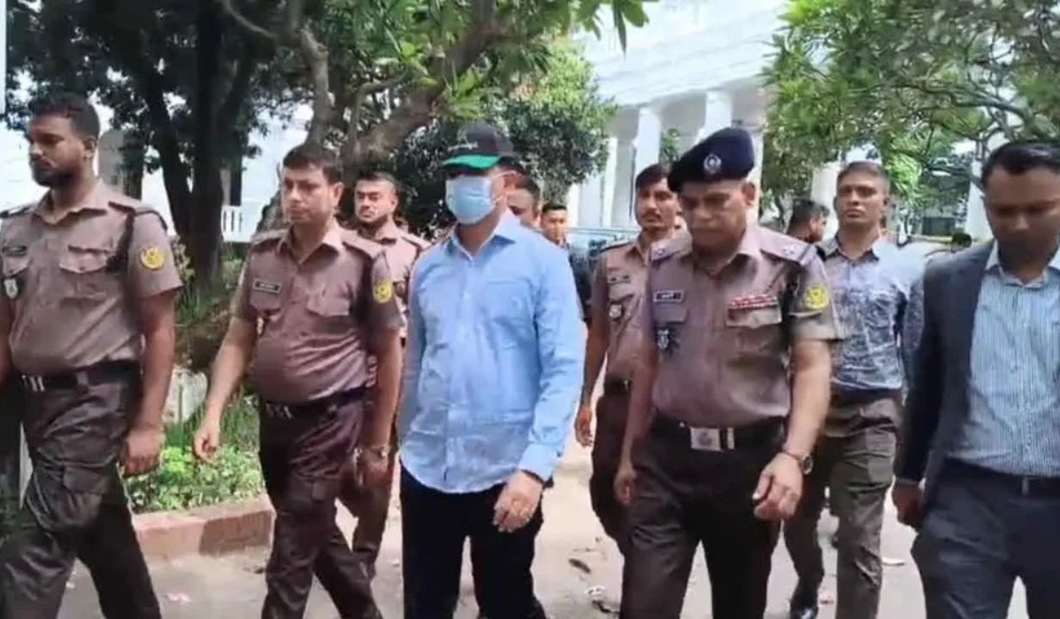 কাউন্সিলর একরাম হত্যা মামলায় ট্রাইব্যুনালে মিফতাহ ও বদি