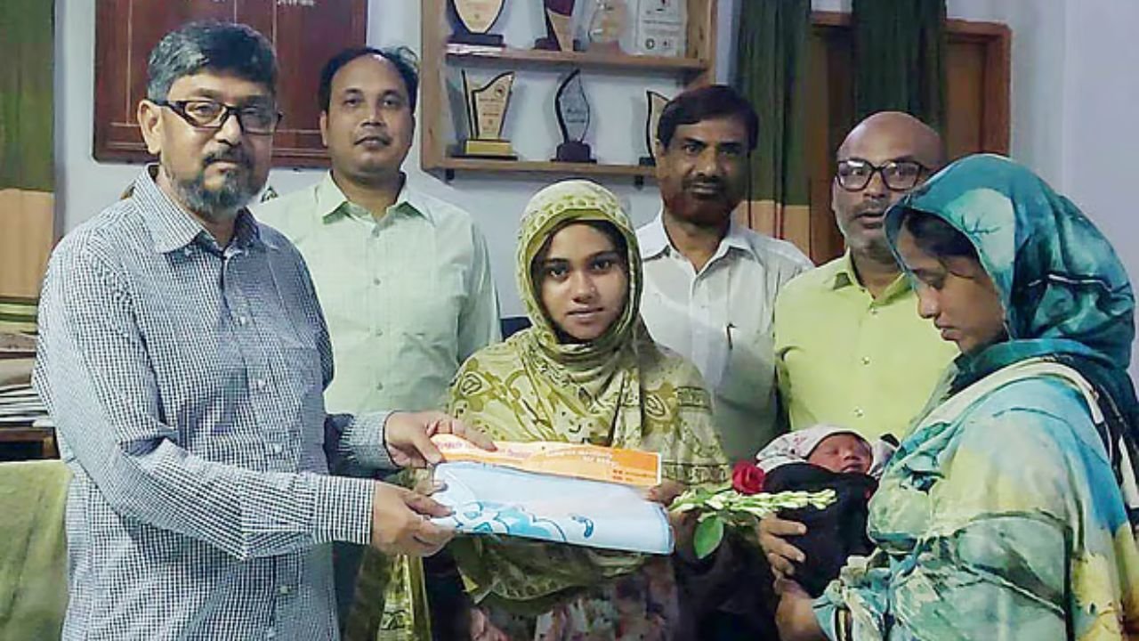 সন্তান জন্মের কয়েক ঘণ্টা পরই এইচএসসি পরীক্ষায় অংশ নিলেন শিক্ষার্থী
