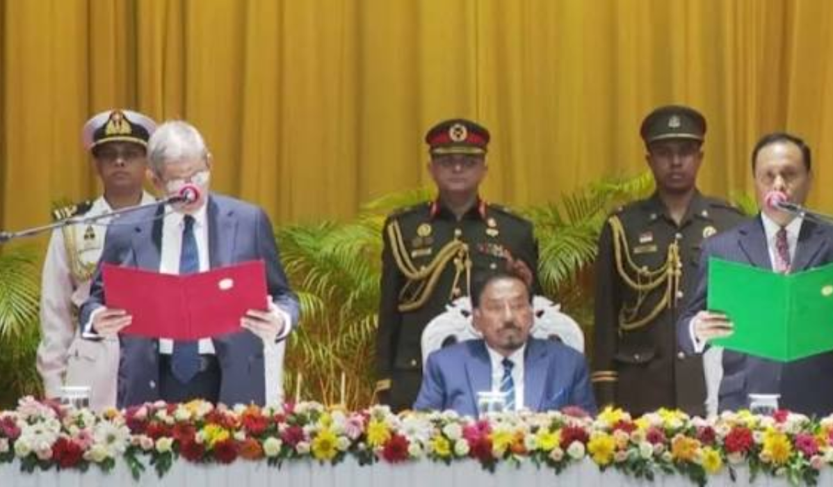 রাষ্ট্রপতি হিসেবে শপথ নিলেন মির্জা ফখরুল ইসলাম আলমগীর