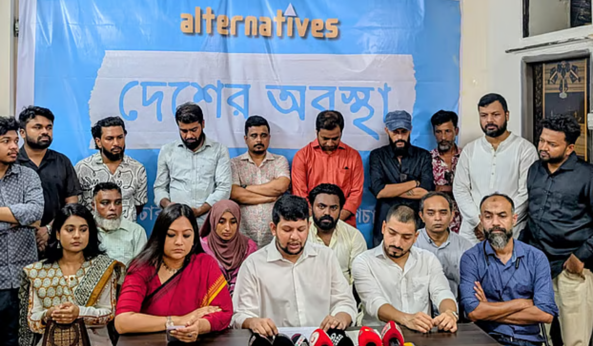 প্রত্যাশিত নতুন বাংলাদেশ প্রতিষ্ঠিত হয়নি, ফ্যাসিবাদী ব্যবস্থা মোটাদাগে বহাল: মাহফুজ আলম