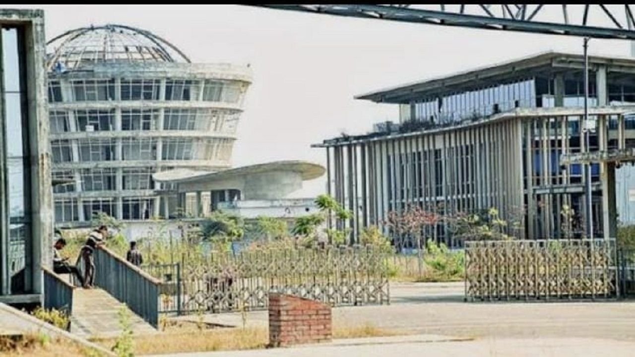 গ্যাস-বিদ্যুৎ সংকটে সিলেট হাইটেক পার্ক, মুখ ফিরিয়ে নিচ্ছেন বিনিয়োগকারীরা