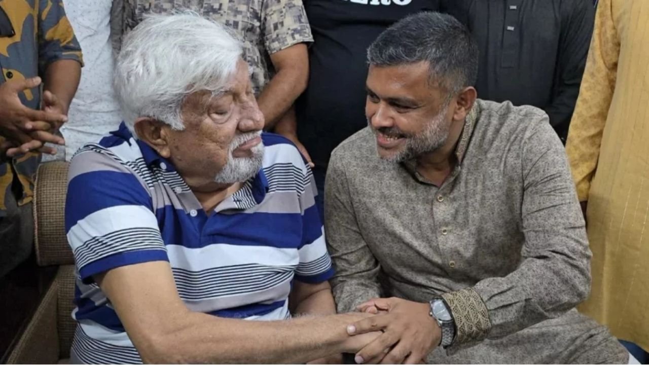 এমপির গলায় রামদা ঠেকিয়ে সম্পত্তি লিখে নেওয়ার অভিযোগ, ‘এখানেই ইতি টানুন’: শিশির মনির