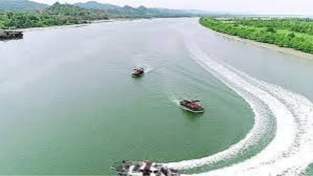 নাফ নদী থেকে তিন জেলেকে ধরে নিয়ে গেল আরাকান আর্মি