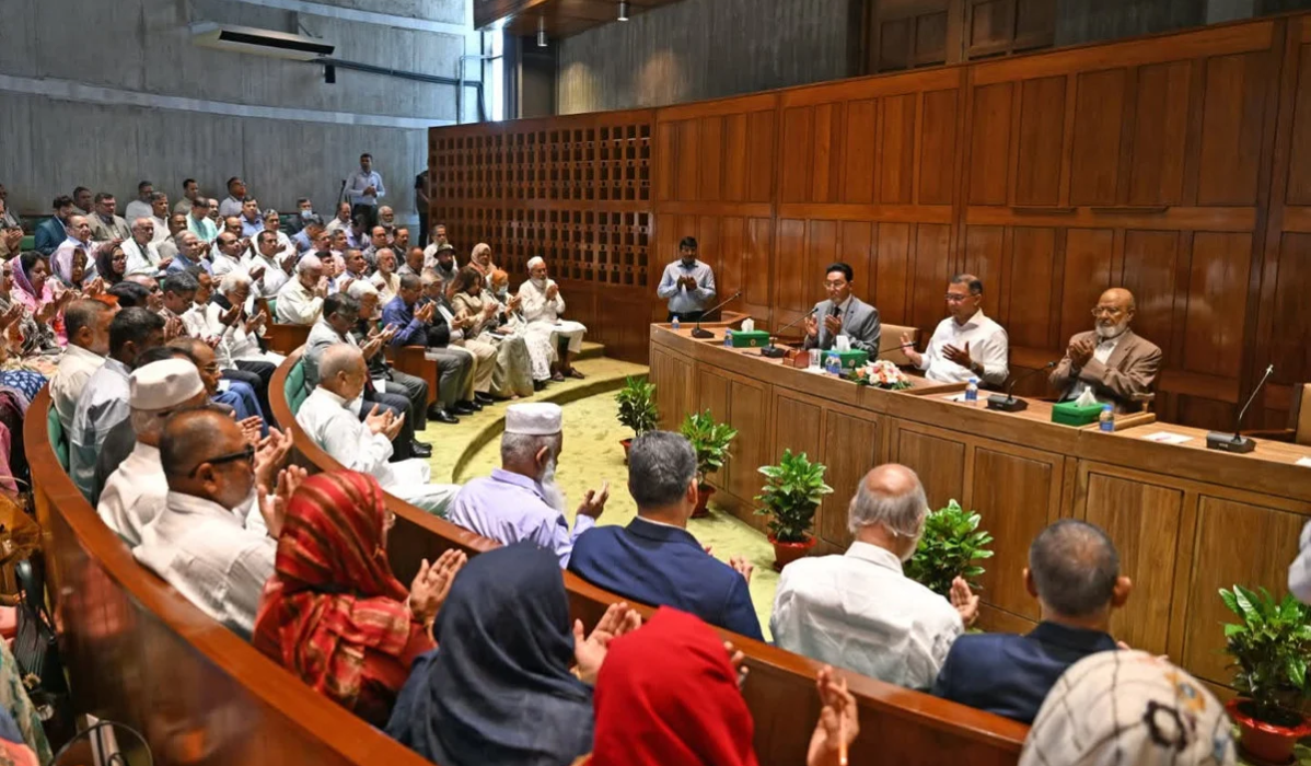 প্রধানমন্ত্রীর সভাপতিত্বে সরকারদলীয় এমপিদের বৈঠক