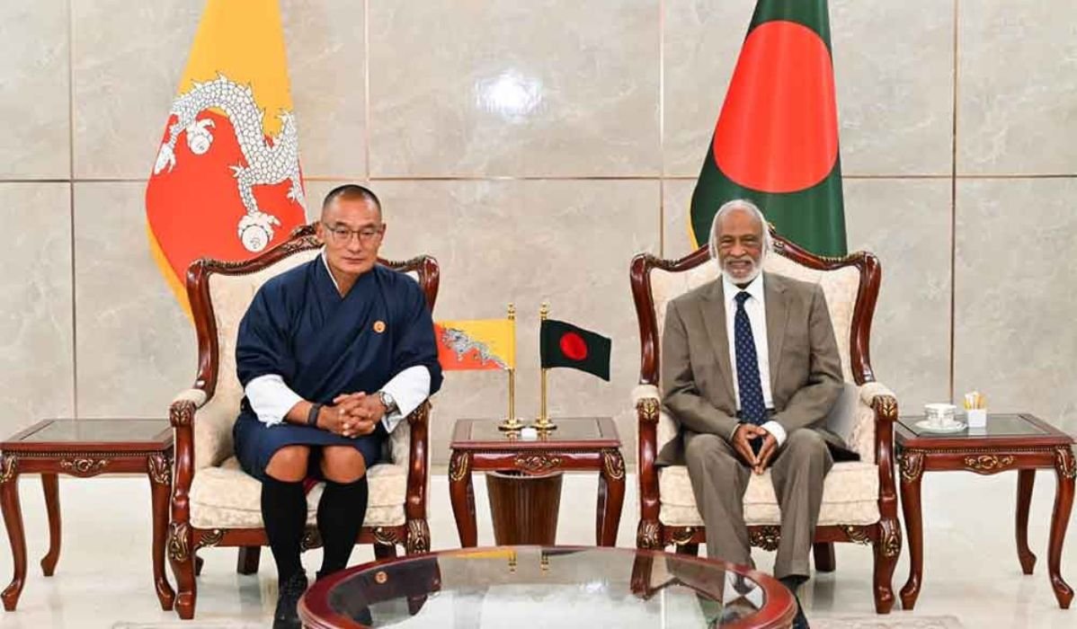 সার্ক পুনরুজ্জীবিত করতে ভুটানের সহযোগিতা চাইল বাংলাদেশ