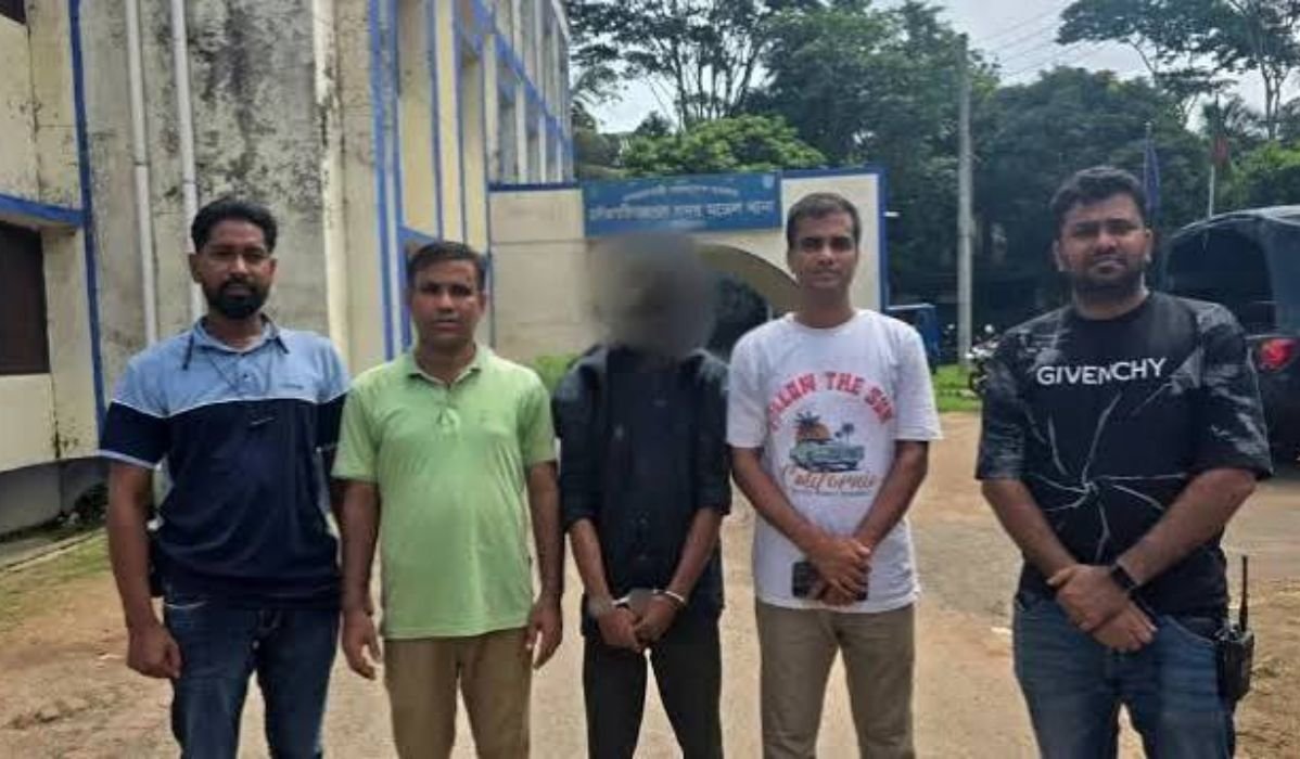 এআই দিয়ে পর্নো ছবি তৈরি করে সাবেক স্ত্রীকে ব্ল্যাকমেল, যুবক গ্রেপ্তার