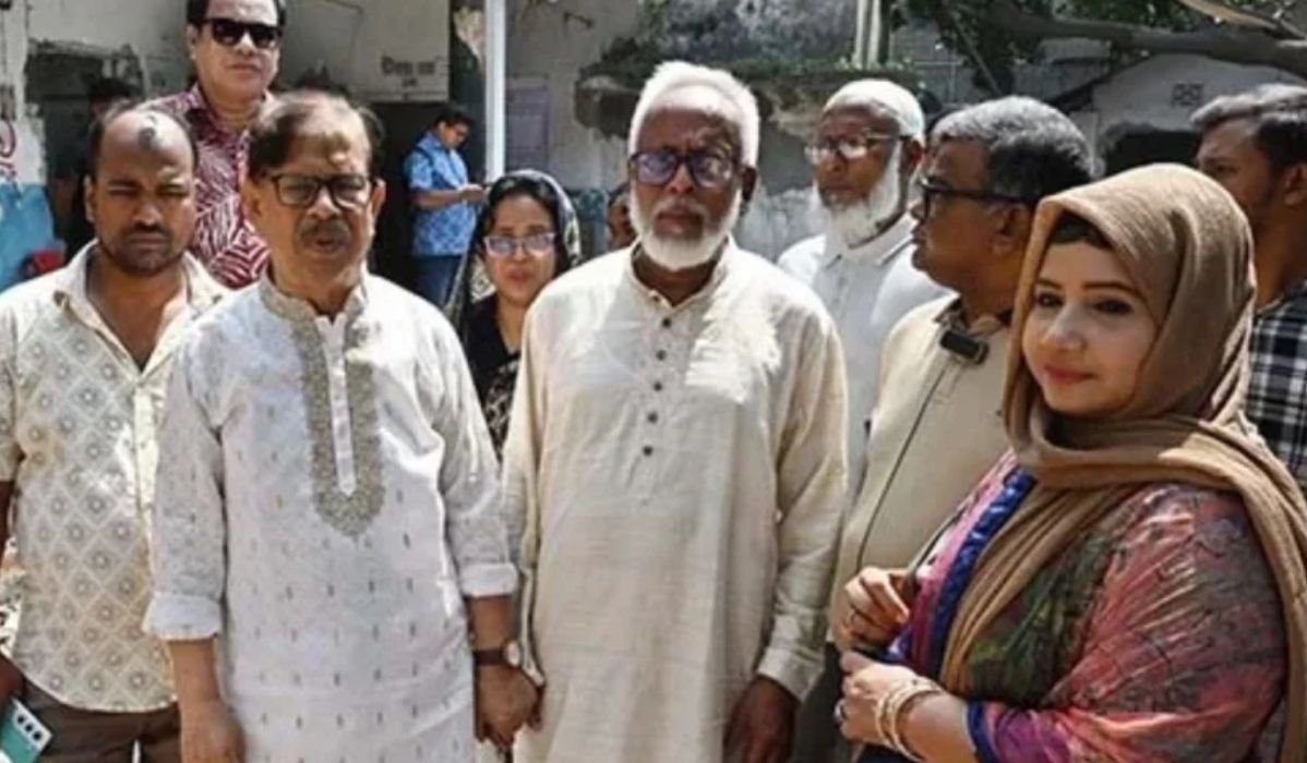 হামলা ও লুটপাটের পেছনে ‘বড় ভাই’ বা ‘বড় আপা’ আছে: মান্না