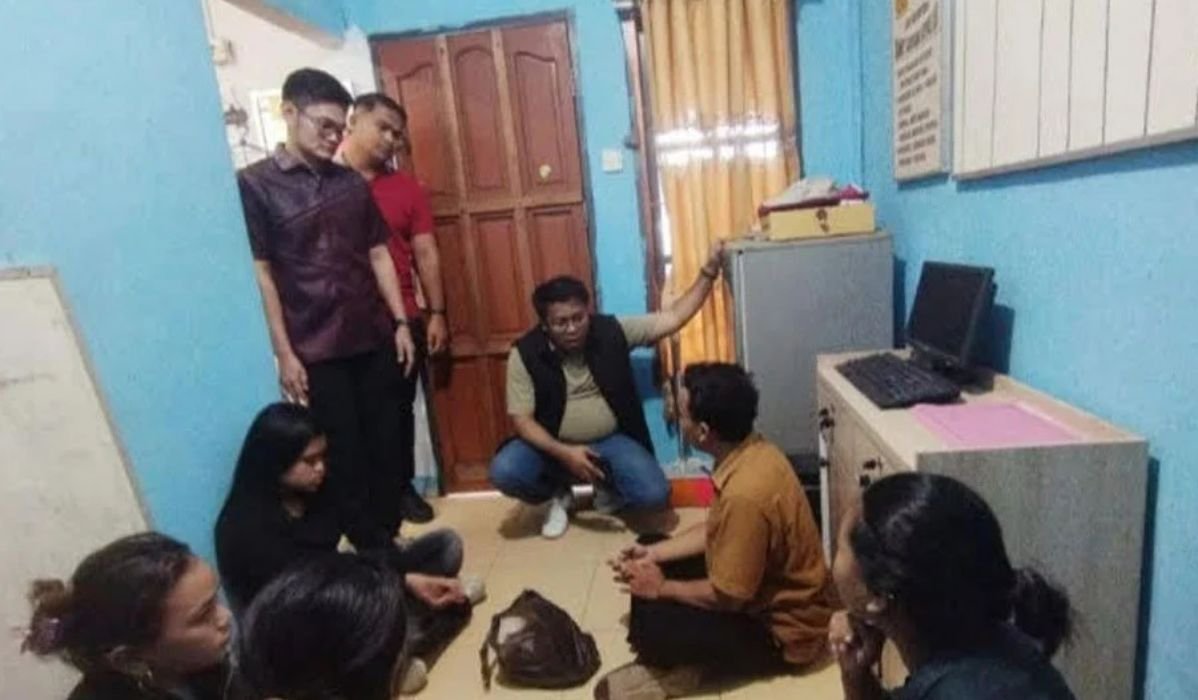 অনুপ্রবেশের অভিযোগে ইন্দোনেশিয়ায় ৮ বাংলাদেশিসহ আটক ১৬