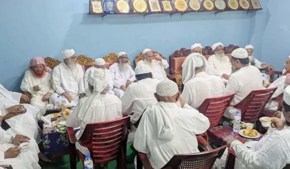৭ ইসলামী দলের ঐক্য প্রতিষ্ঠায় ২৪ সদস্যের লিয়াজোঁ কমিটি গঠনের সিদ্ধান্ত