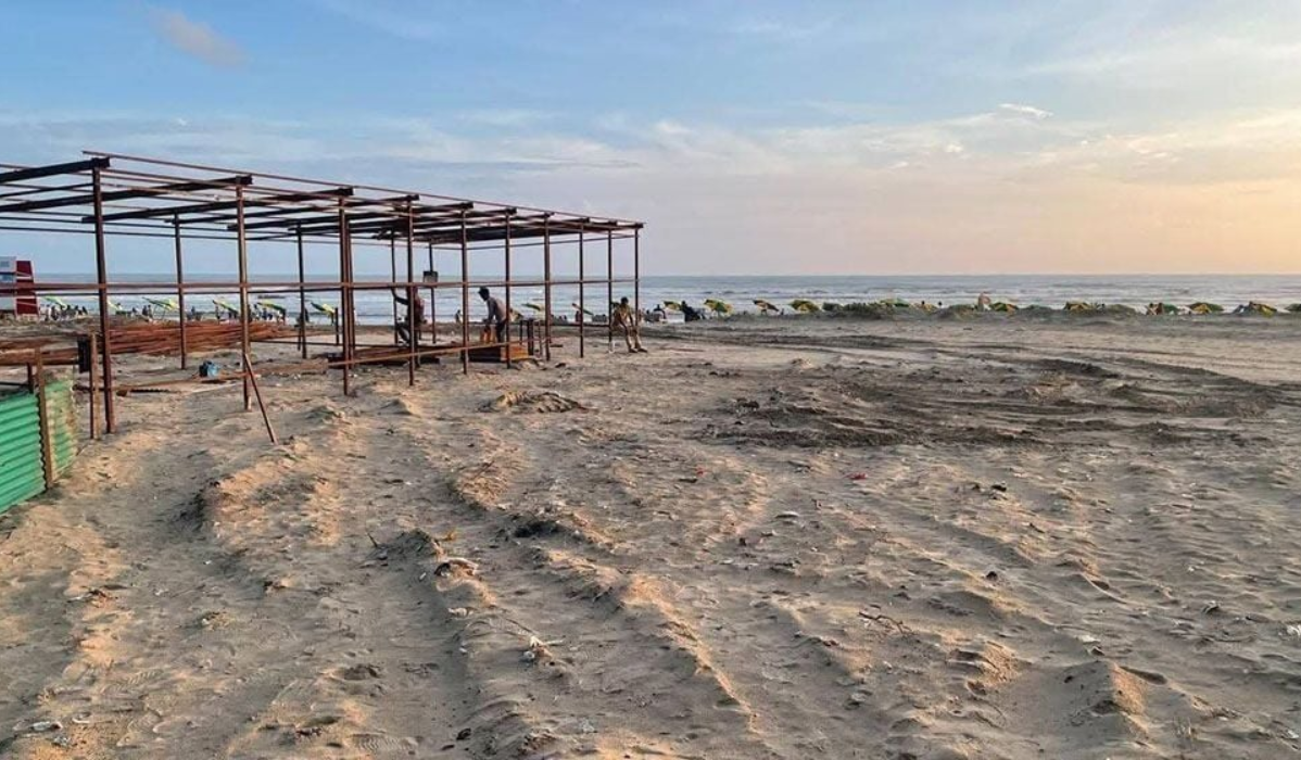 কক্সবাজার সৈকতে বালিয়াড়ির ভেতর সড়ক নির্মাণ ৮ সপ্তাহ বন্ধের নির্দেশ