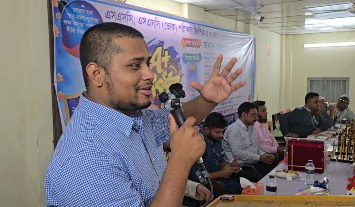 ডাক্তার-ইঞ্জিনিয়ার নয়, ভালো মানুষ হওয়াই মূল কথা: হাসনাত আবদুল্লাহ