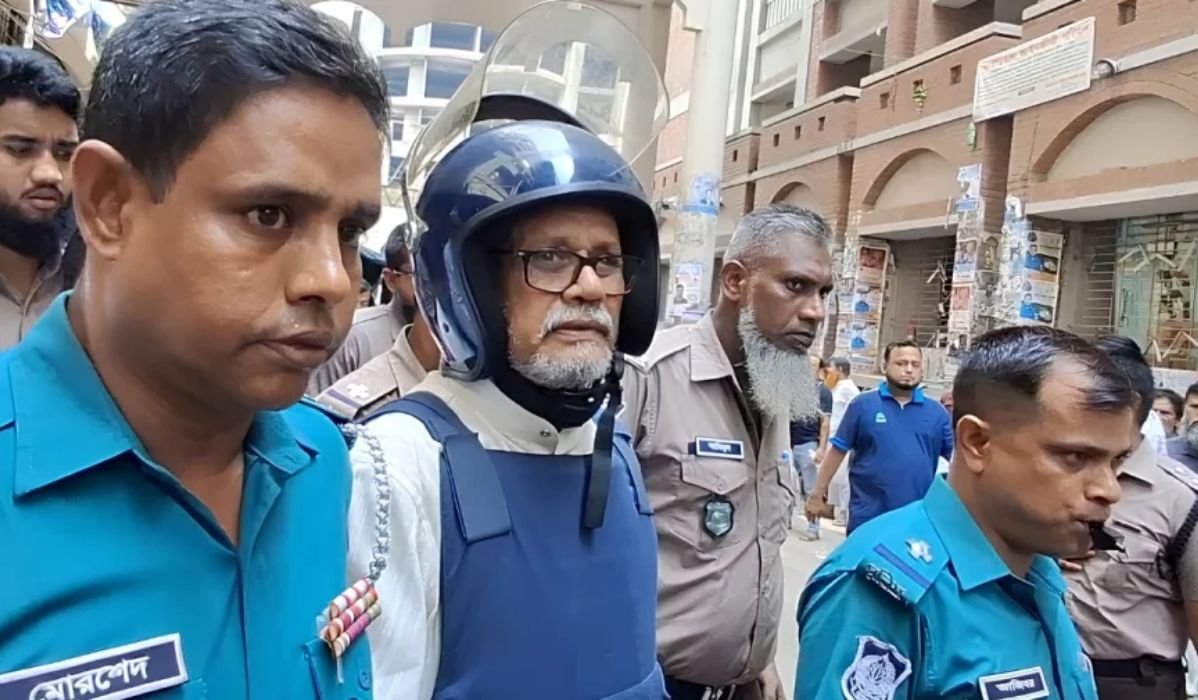 দুই মামলায় সাবেক চিফ হুইপ আ স ম ফিরোজকে গ্রেপ্তার দেখানোর আদেশ