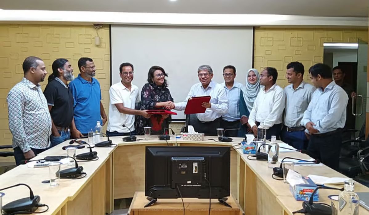 অর্থনৈতিক সাংবাদিকদের দক্ষতা বাড়াতে বিএফটিআই-ইআরএফের সমঝোতা