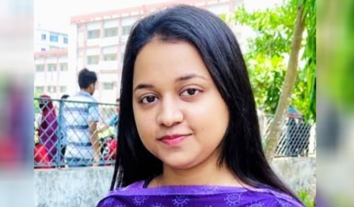 কাতারপ্রবাসীর স্ত্রীকে ঘরে ঢুকে কুপিয়ে হত্যার অভিযোগ