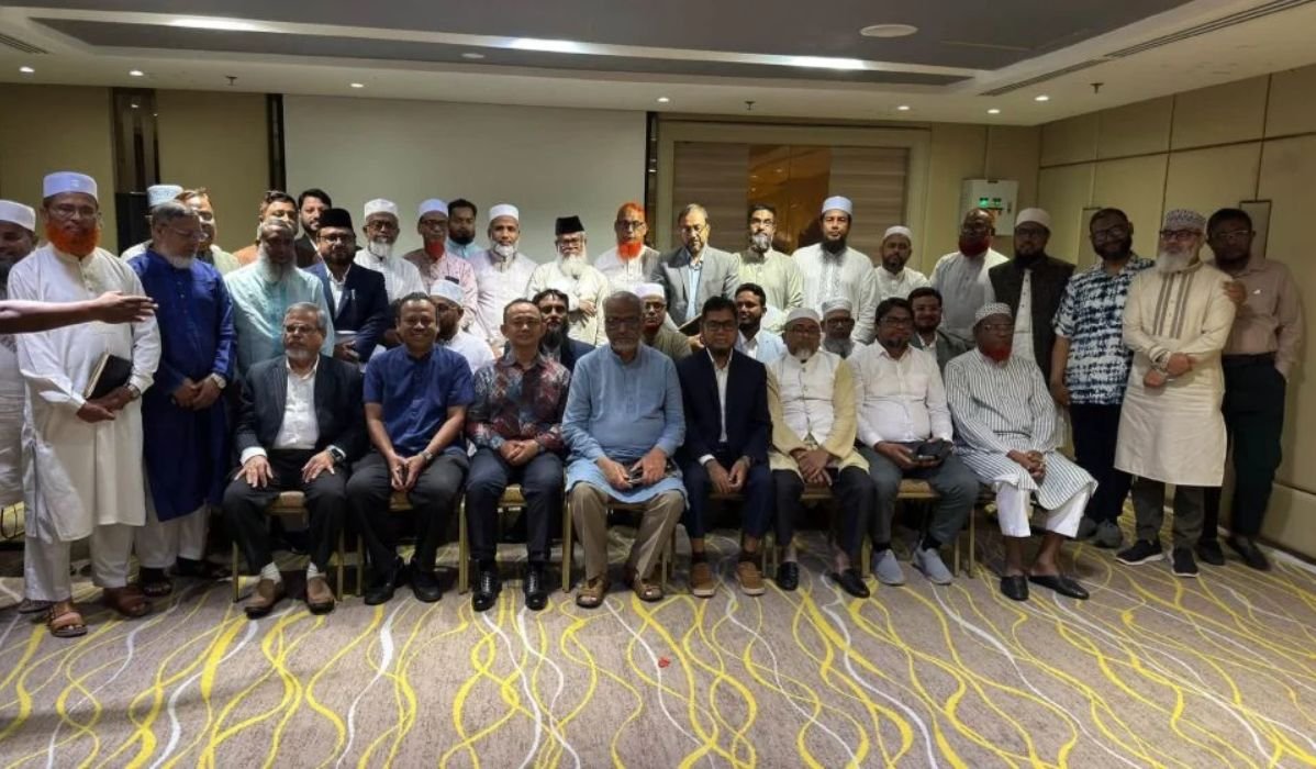 জামায়াতের ৩৪ এমপির মালয়েশিয়া সফর