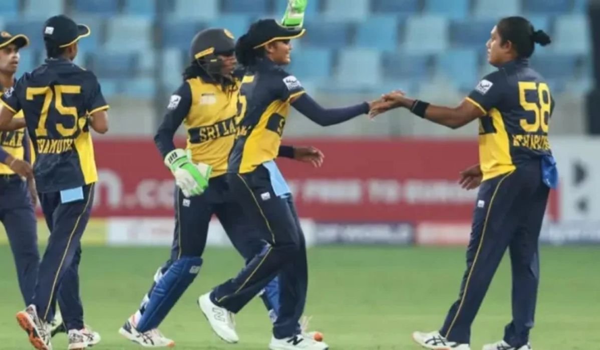 হ্যাটট্রিকসহ ৭ উইকেট, বিশ্বরেকর্ড গড়লেন চামারি আতাপাত্তু