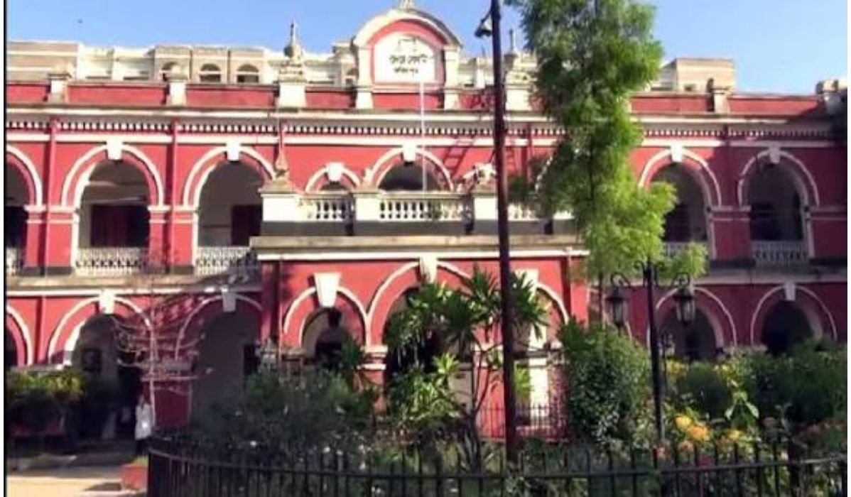 ফরিদপুরে তরুণীকে যৌনপল্লীতে আটকে রাখার মামলায় নারীর ১০ বছরের কারাদণ্ড
