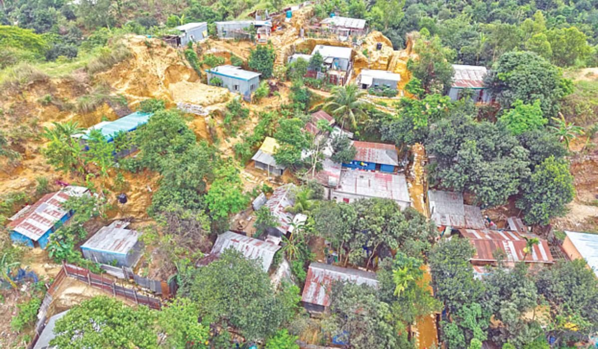 প্রশাসনের পূর্ণ নিয়ন্ত্রণে আসেনি জঙ্গল সলিমপুর, এখনো ভয়