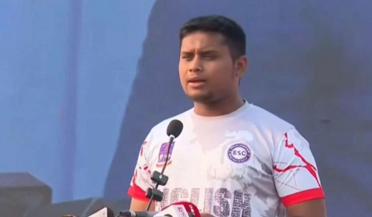 স্বরাষ্ট্রমন্ত্রীকে নিয়ে হাসনাত আব্দুল্লাহর ফেসবুক পোস্ট