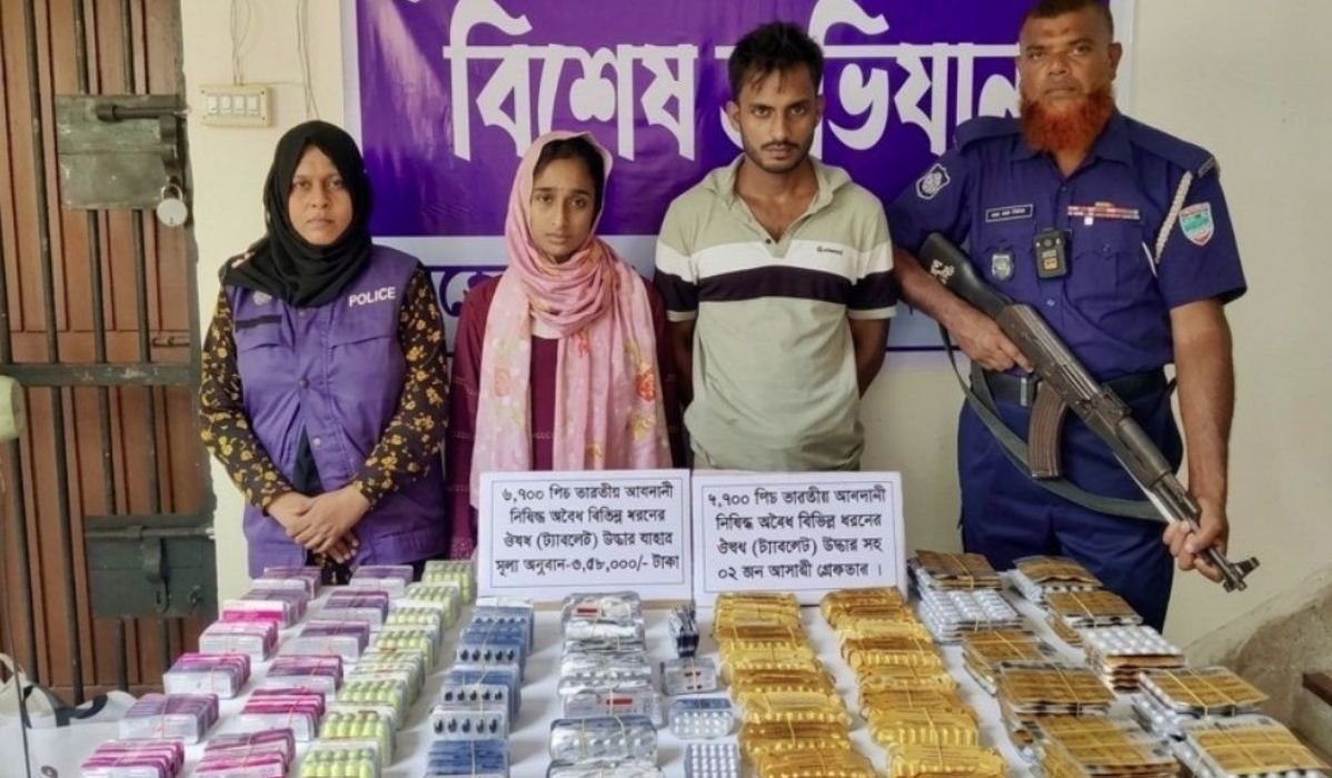 মহেশপুরে নিষিদ্ধ ভারতীয় ওষুধসহ দম্পতি গ্রেপ্তার