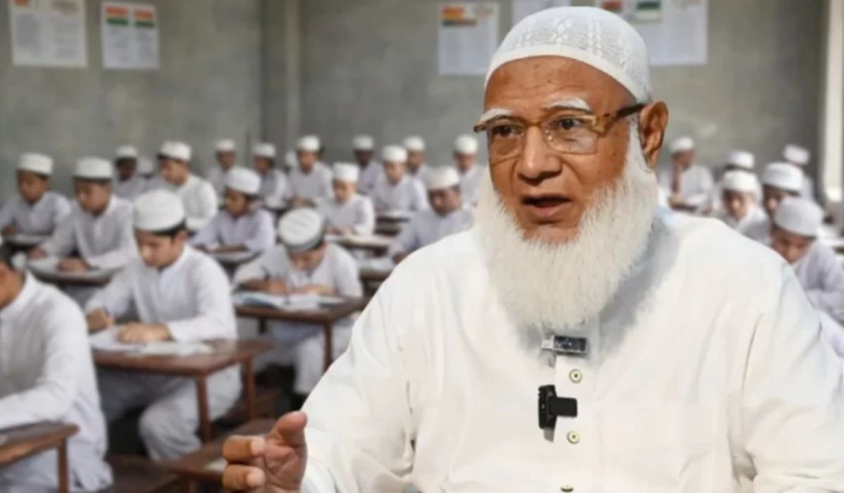 মাদ্রাসা ছাত্রদের ঠোঁটে সিগারেট দেখবেন না: জামায়াত আমির