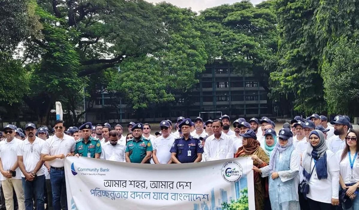 মাদকের বিরুদ্ধে অভিযান চলছে: আইজিপি
