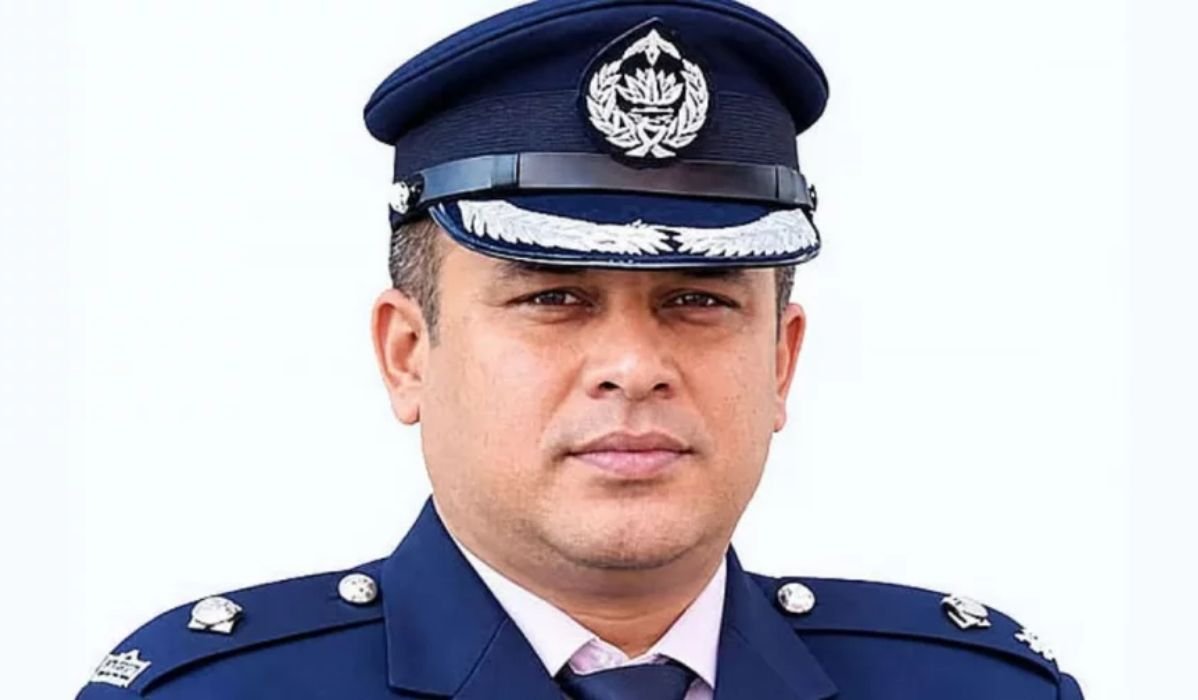 ডিবি কার্যালয়ে নেওয়া হয়েছে ক্যান্টনমেন্ট থানার সেই ওসিকে