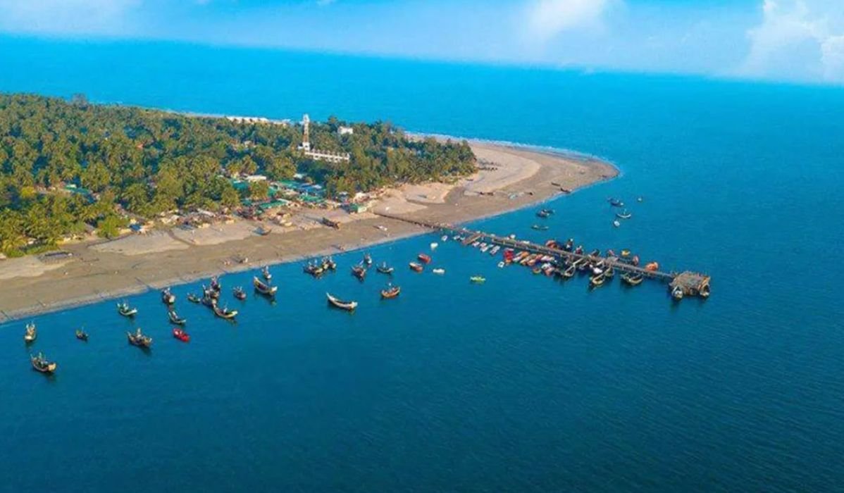 সেন্টমার্টিন ভ্রমণে আসছে নতুন নীতিমালা, রাত্রিযাপনে পরিবর্তনের আভাস